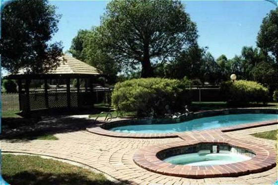 Overlander Homestead Motel Roma Facilidades foto